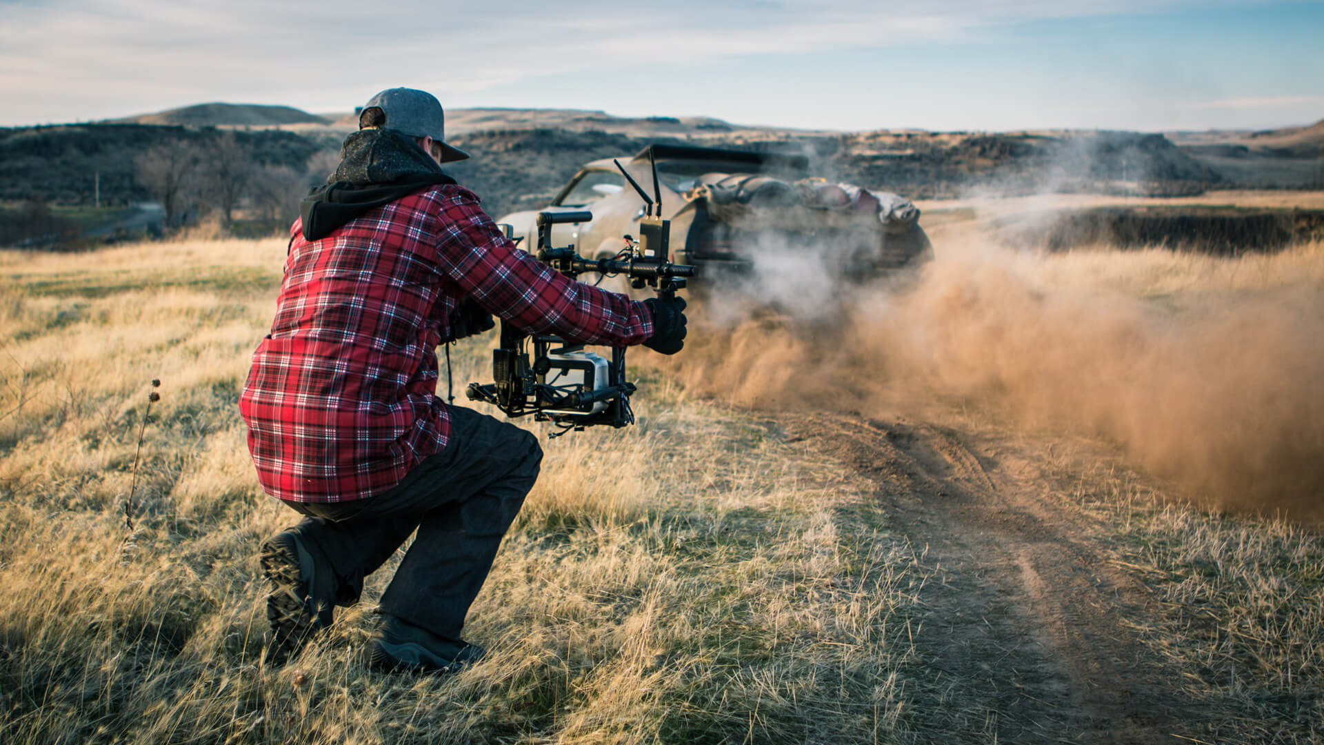 Cinematographer / DP Sam Nuttmann - Seattle - Wasteland Legends - MoVI operator